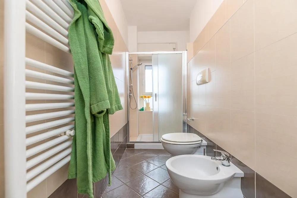 Bright And Quiet Apartment Close To Milan Fair