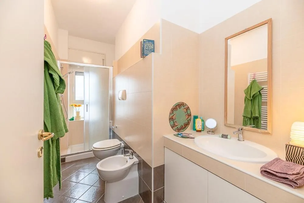 Bright And Quiet Apartment Close To Milan Fair